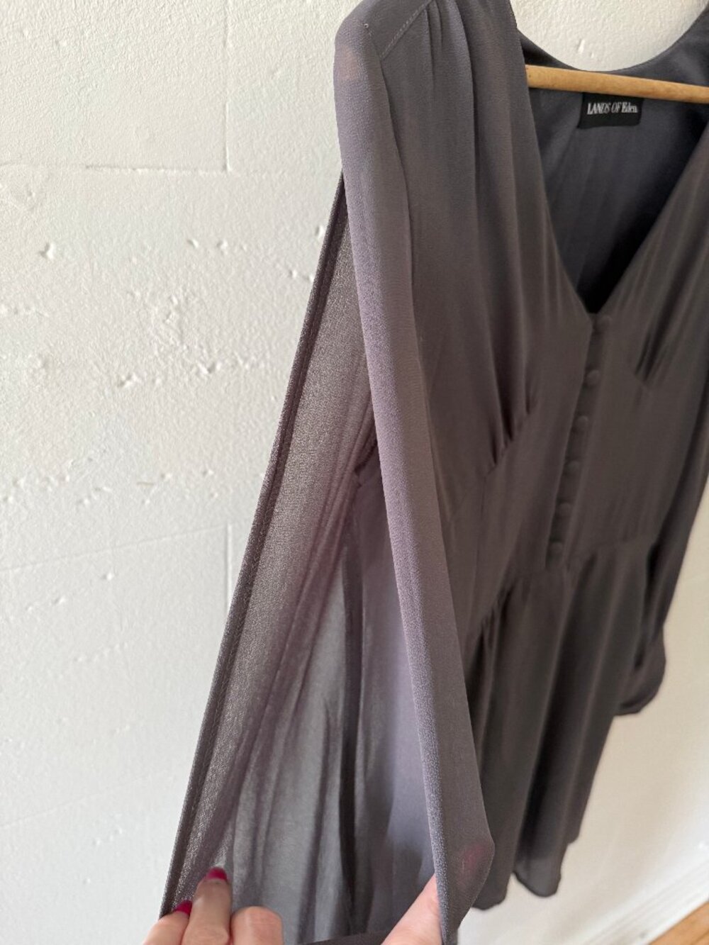 Lands of Eden | Grey Button Front Long Sleeve | Classic Occasion | Small - Picture 4 of 10